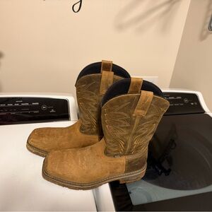 Irish Setter Black and Brown Boots